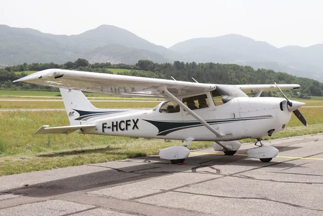 Cessna 172 SP, immatriculation F-HCFX