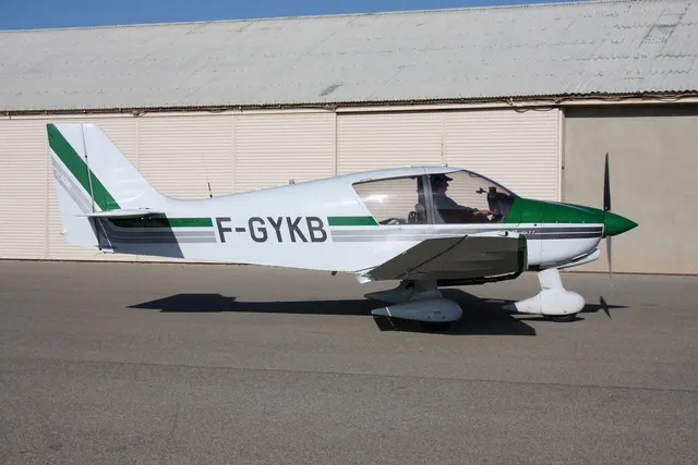 Robin DR400 120, immatriculation F-GYKB